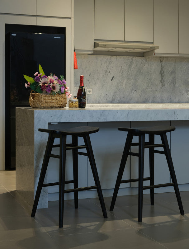Aria Bar Stool – Black