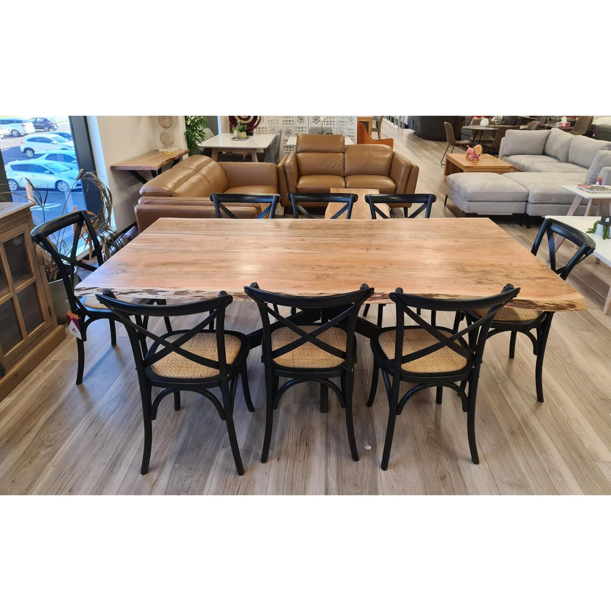 Lantana Metal Dining Table – Natural